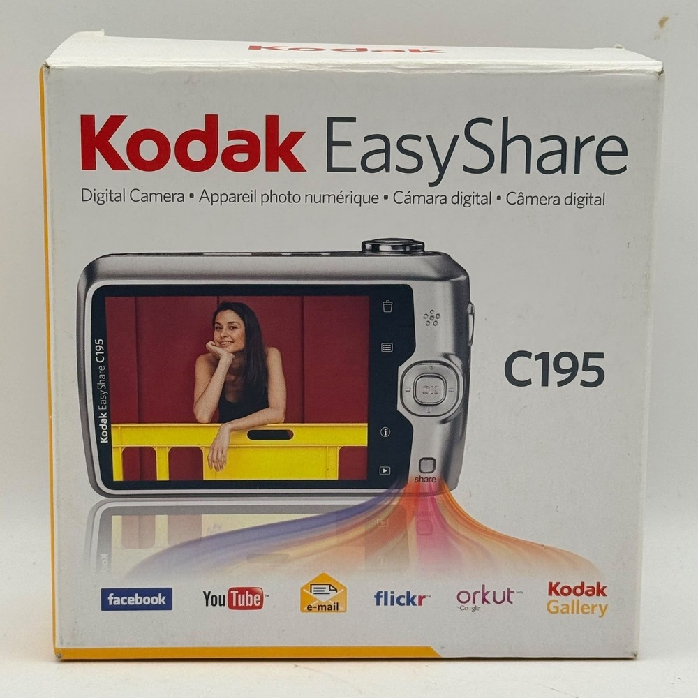 Kodak EasyShare C195 Digital Camera Blue 14MP 5x Optical Zoom Bundle